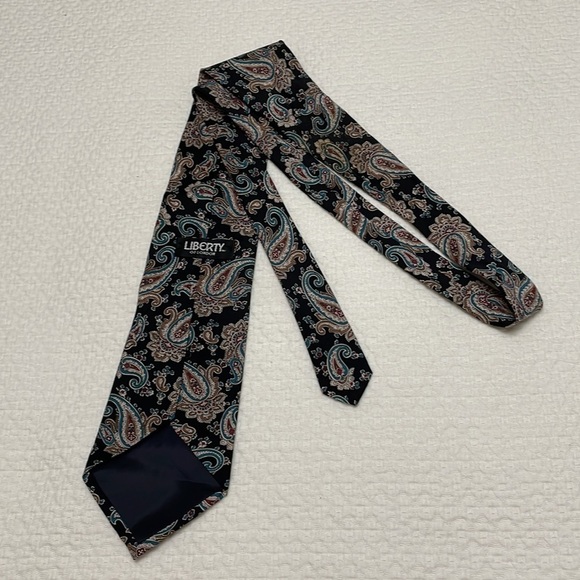 Liberty London 100% Silk Paisley Design Black,Teal & Tan Tie—Great Looking! EUC - Picture 7 of 8